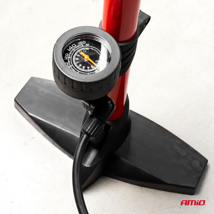 Metalen handpomp met manometer PU02