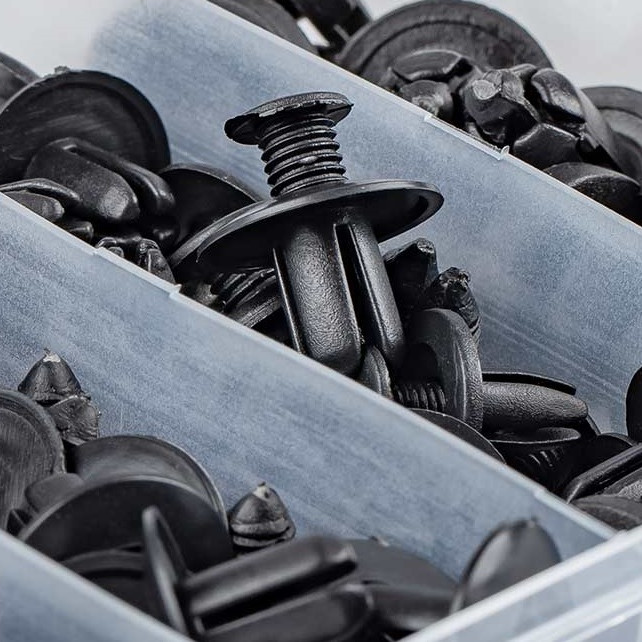 Universele set met 100stuks Automotive clips
