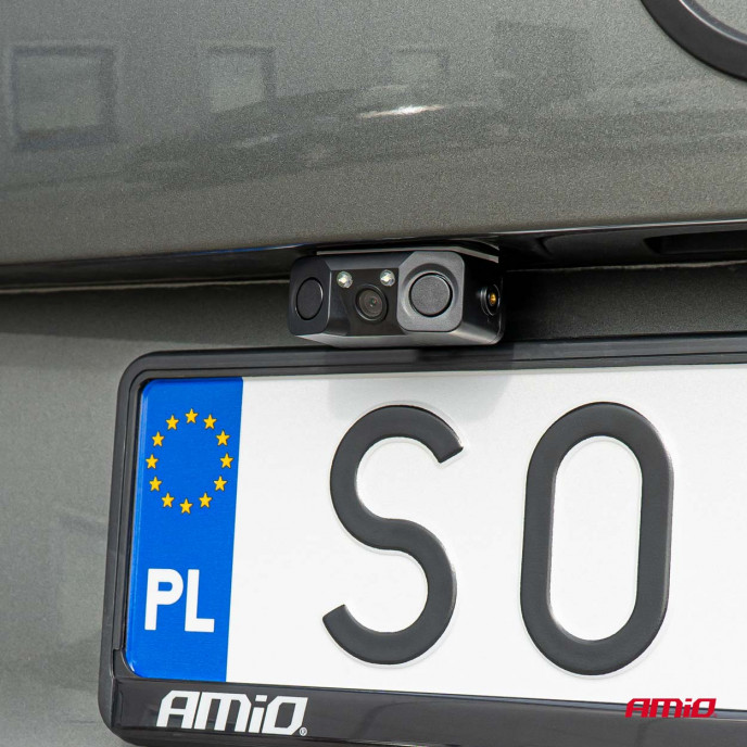 Achteruitrijcamera met parkeersensor en zoemende waarschuwing