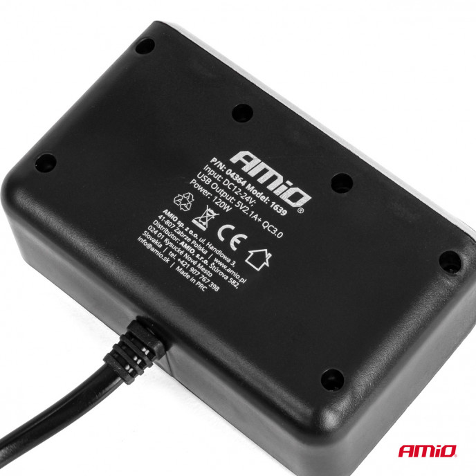 Drievoudige stekkerdoos oplader met digitaal display 2x USB A QC 3.0 12/24V 120W 80cm AMIO-04364