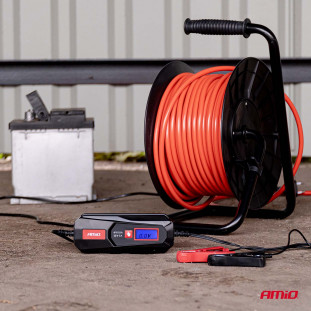 Digitale acculader voor loodzuuraccu's (LFP) MAX 5A 6/12V AMIO-04522