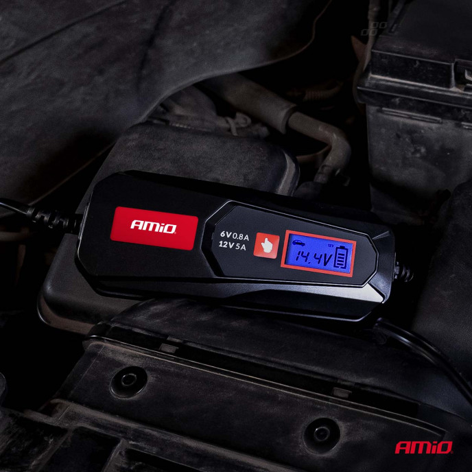 Digitale acculader voor loodzuuraccu's (LFP) MAX 5A 6/12V AMIO-04522
