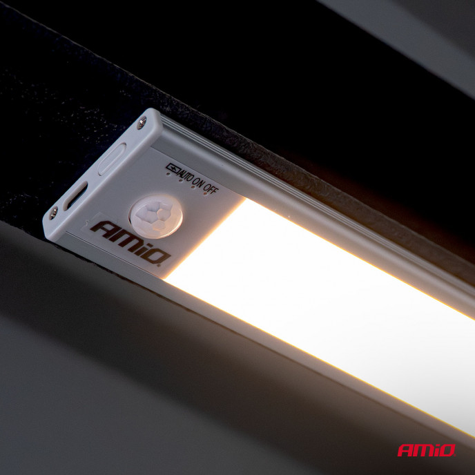 Oplaadbare LED lamp met PIR bewegingssensor en schemersensor (23x4.1x0.9cm)